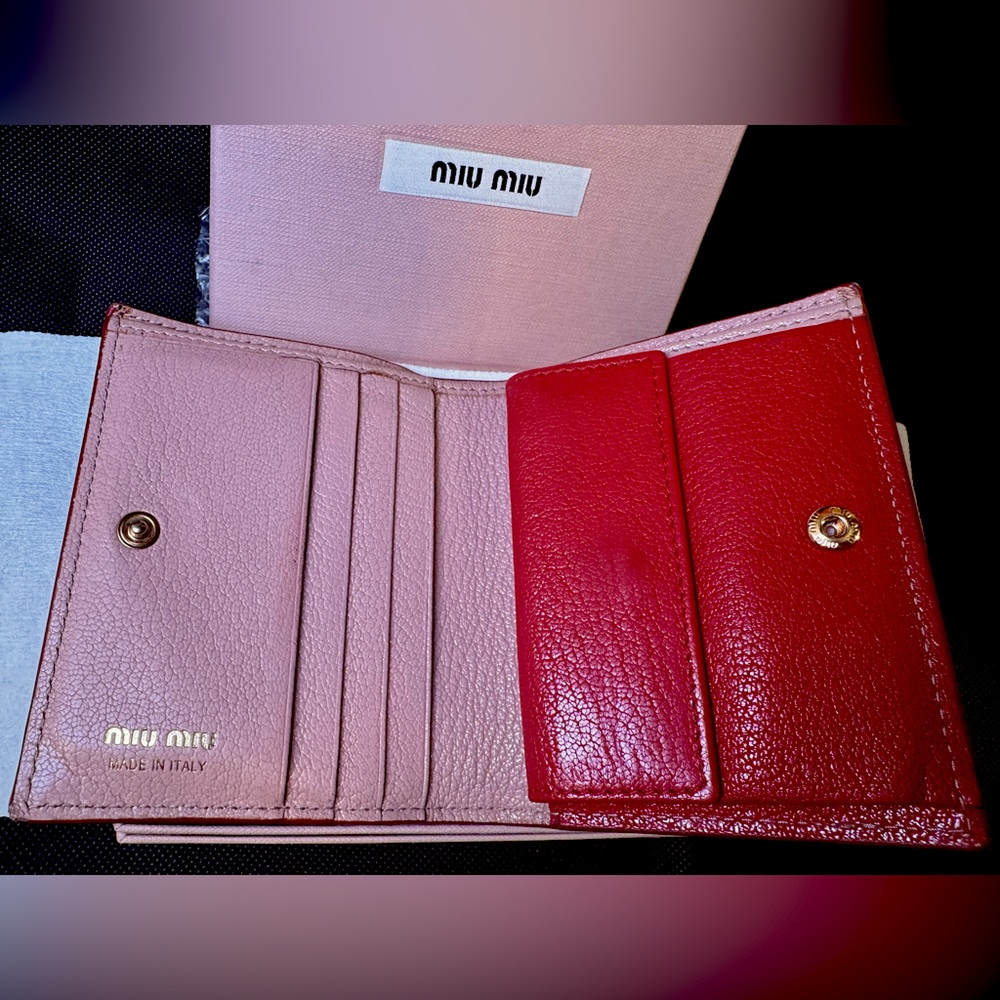 Miu Miu Pink LOVE Pebble Leather Wallet Discontinued Valentine Capsule - Picture 2 of 10